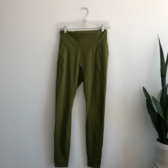 Green Fabletics leggings - Picture 3 of 4